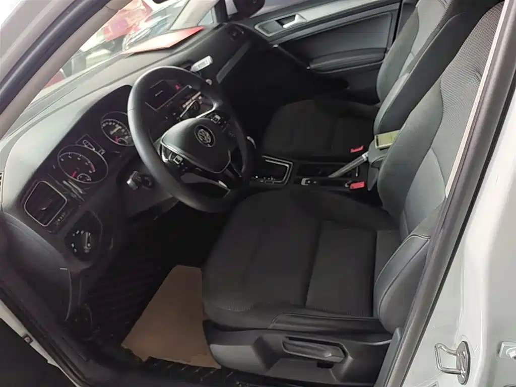 Volkswagen Golf 2019 280TSI DSG Comfort (China V) фото 15