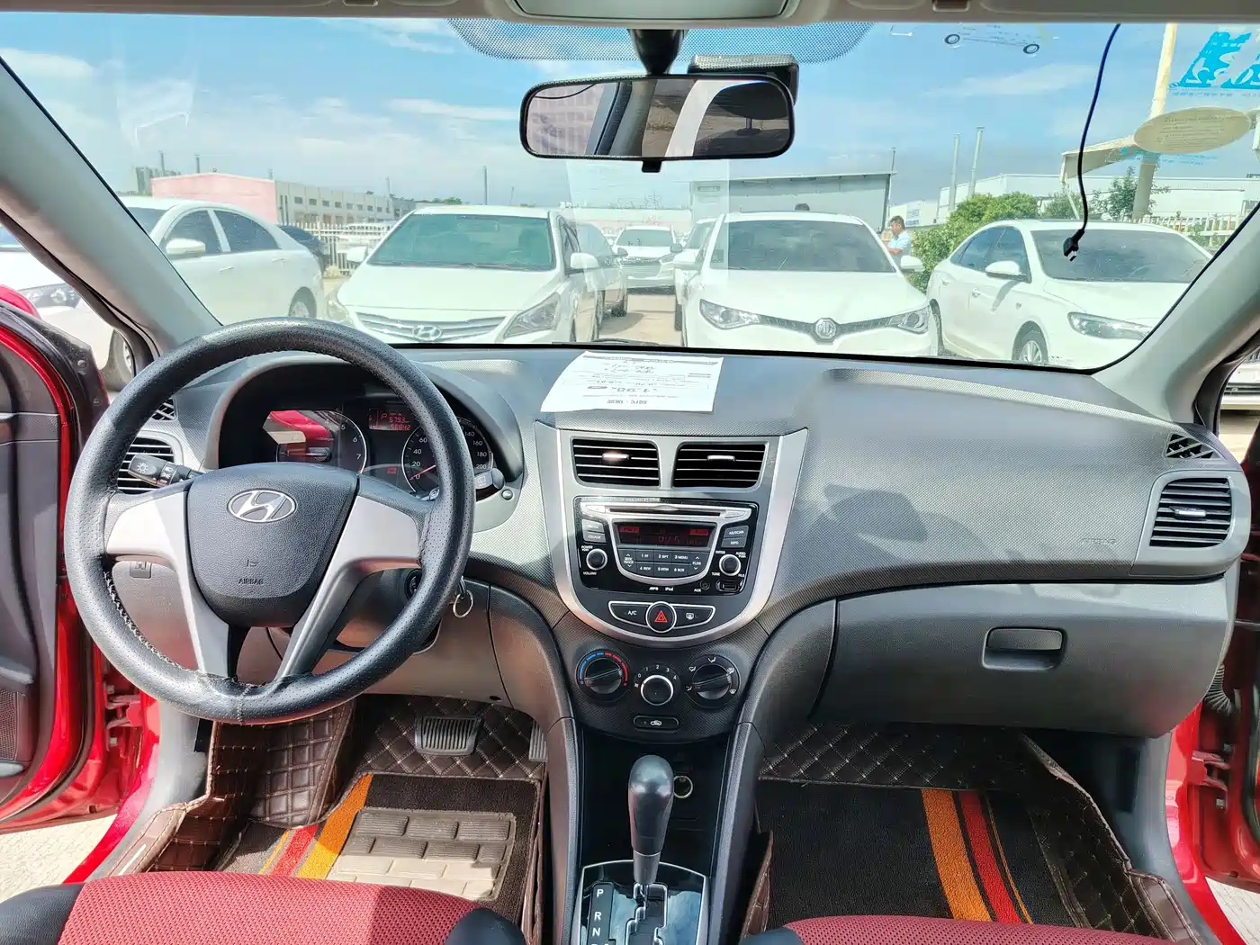 Hyundai Reina 2014 Model 1.4L Automatic GLX фото 8