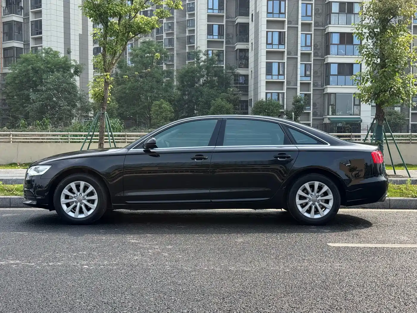 Audi A6L 2012 TFSI Standard фото 13