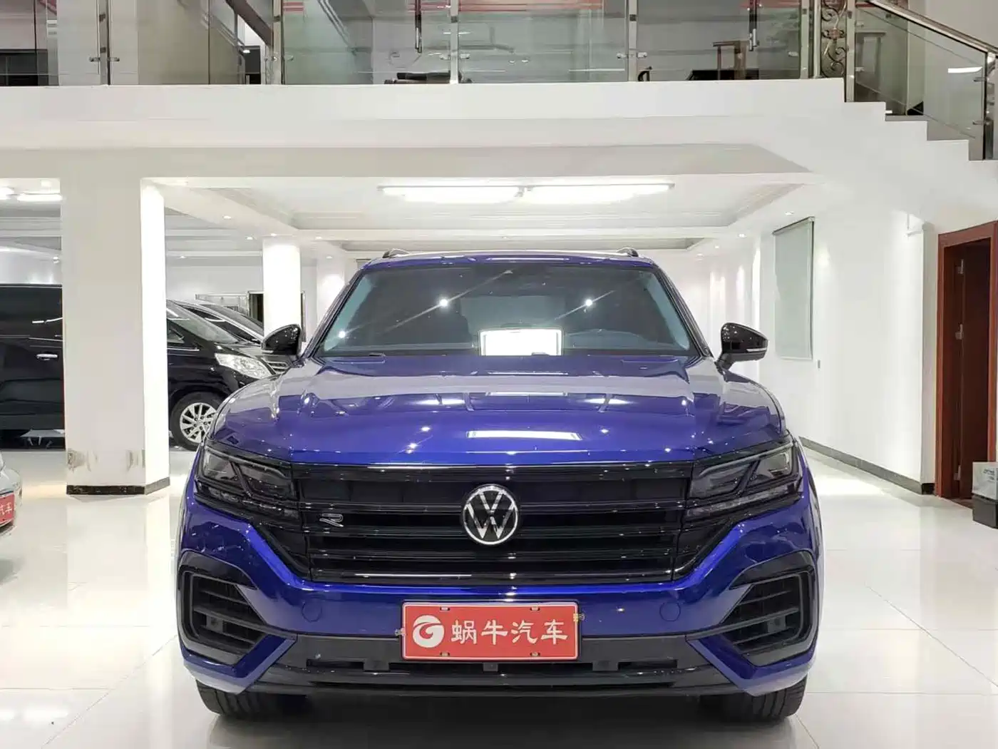 VOLKSWAGEN TOUAREG
