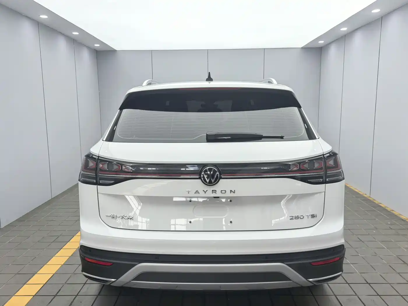 Volkswagen Tayron 2023 280TSI 2WD Luxury Plus Advanced Edition фото 5