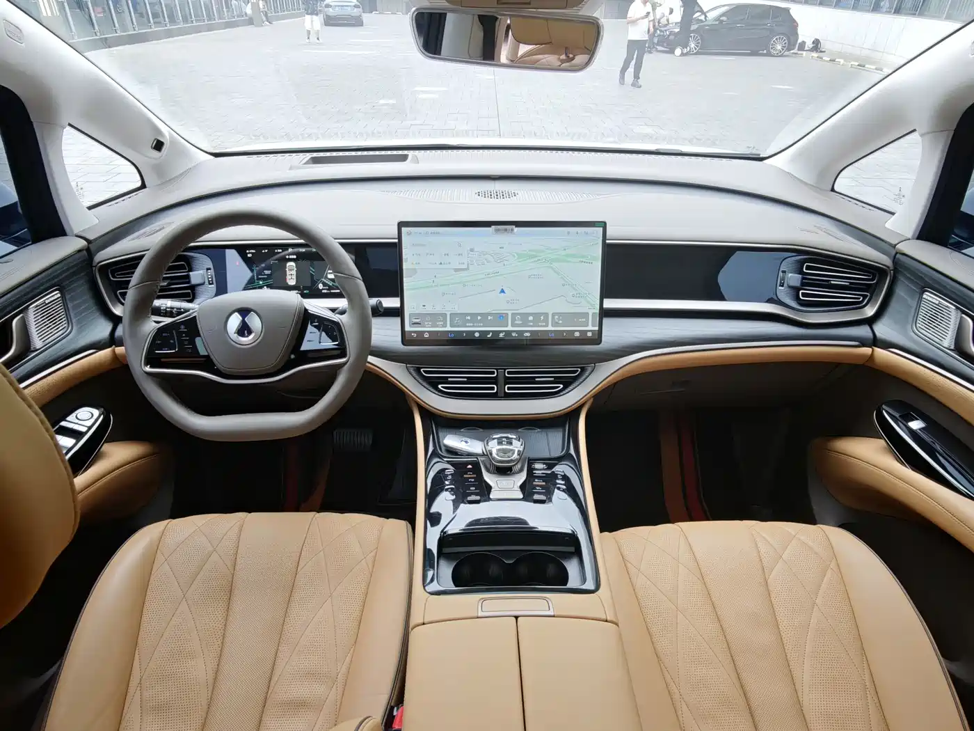 Denza D9 2022 DM-i 970 AWD Flagship фото 18