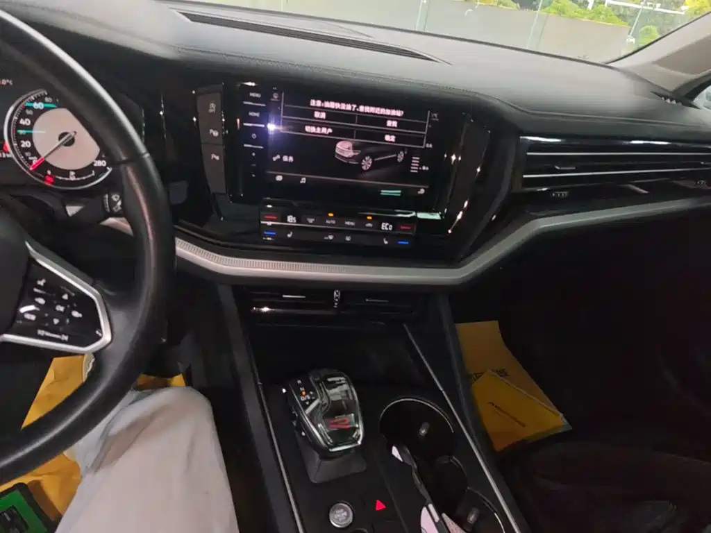Volkswagen Touareg 2023 2022 2.0TSI Pilot Special Edition