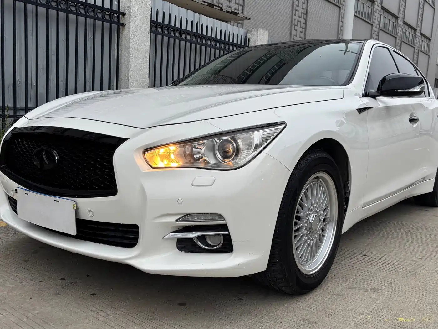 Infiniti Q50 2016 2014 2.0T Comfort Edition