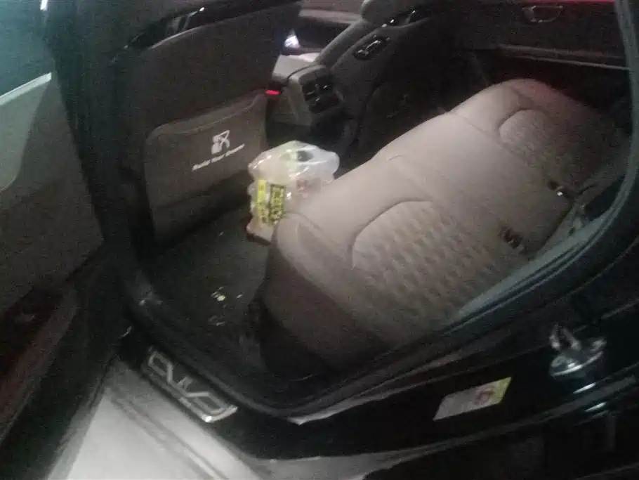 BYD Han 2025 DM-i Smart Driving Edition 125KM Comfort фото 11