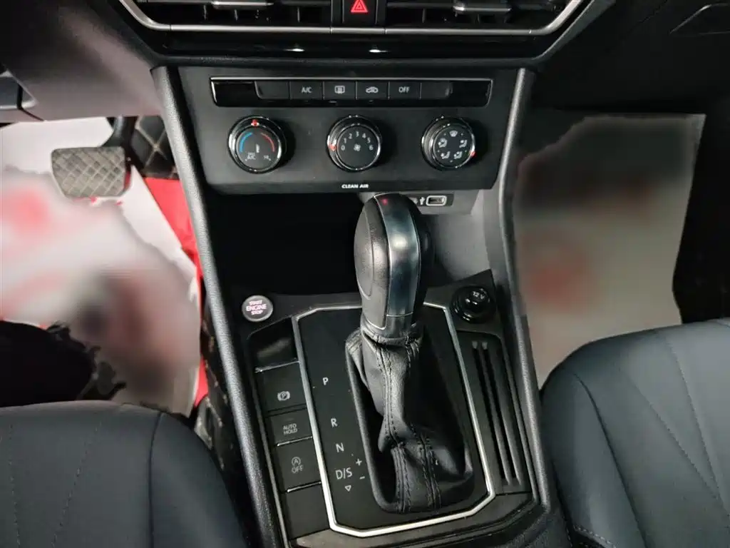 Volkswagen Lavida 2023 Facelift 1.5L Automatic 5 Million Edition фото 9