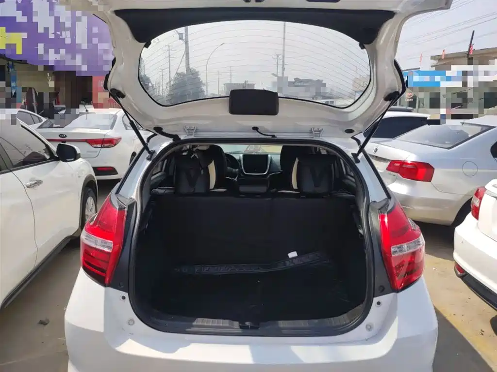Toyota YARiS L Zhi Xuan 2016 Facelift 1.5E CVT Charming Edition фото 18