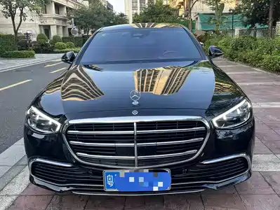 Mercedes-Benz S