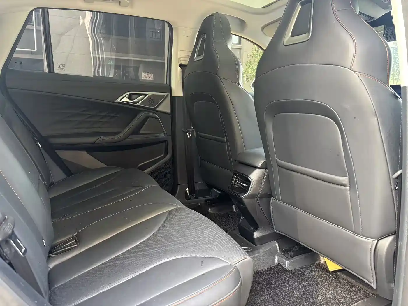 ROEWE RX5 NEW ENERGY