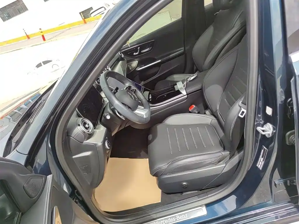 Mercedes-Benz C-Class 2023 Facelift C 260 L Sport Edition фото 15