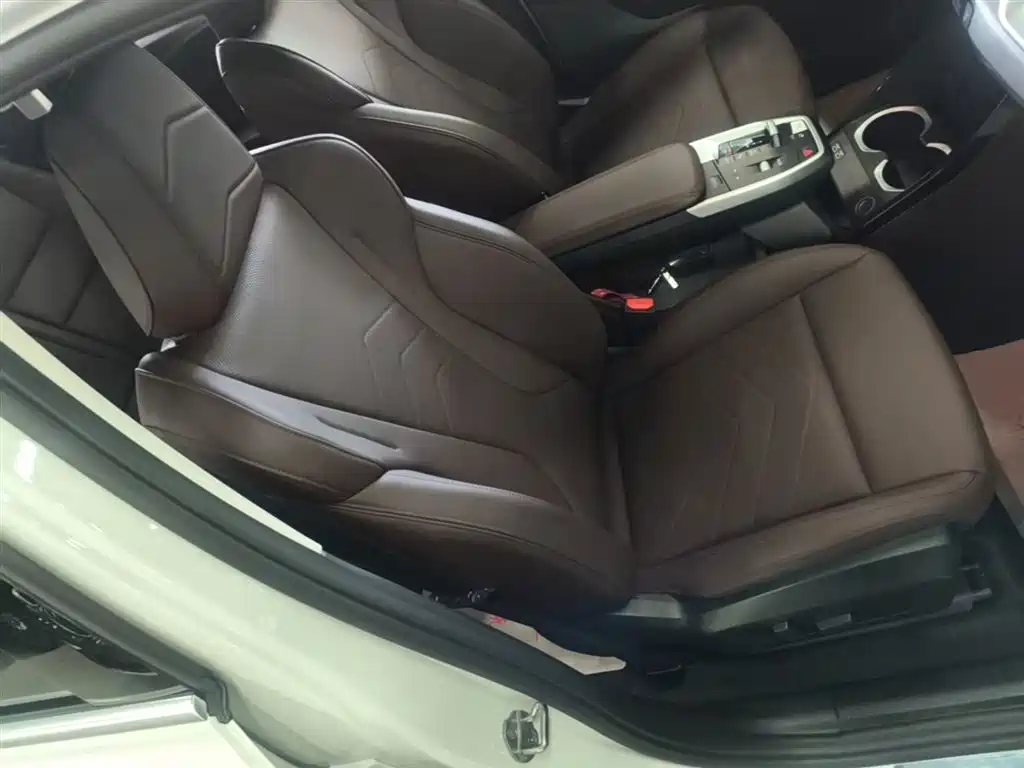 BMW iX1 2023 eDrive25L M Sport Package фото 25