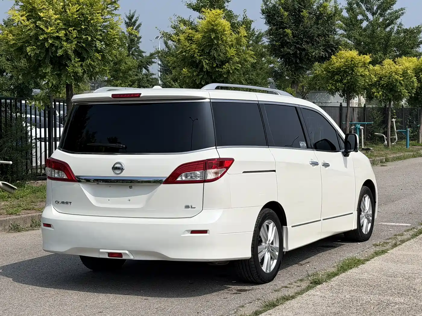 Nissan Quest 2017 2015 3.5L SL