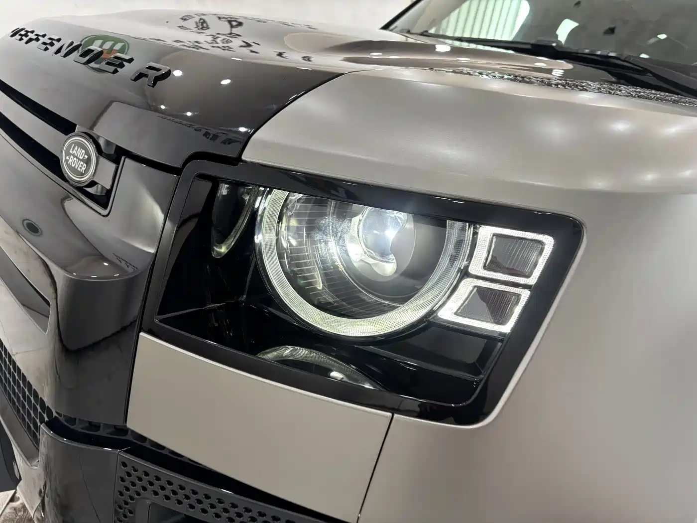 Land Rover Defender 2025 110 3.0T P400 X фото 9