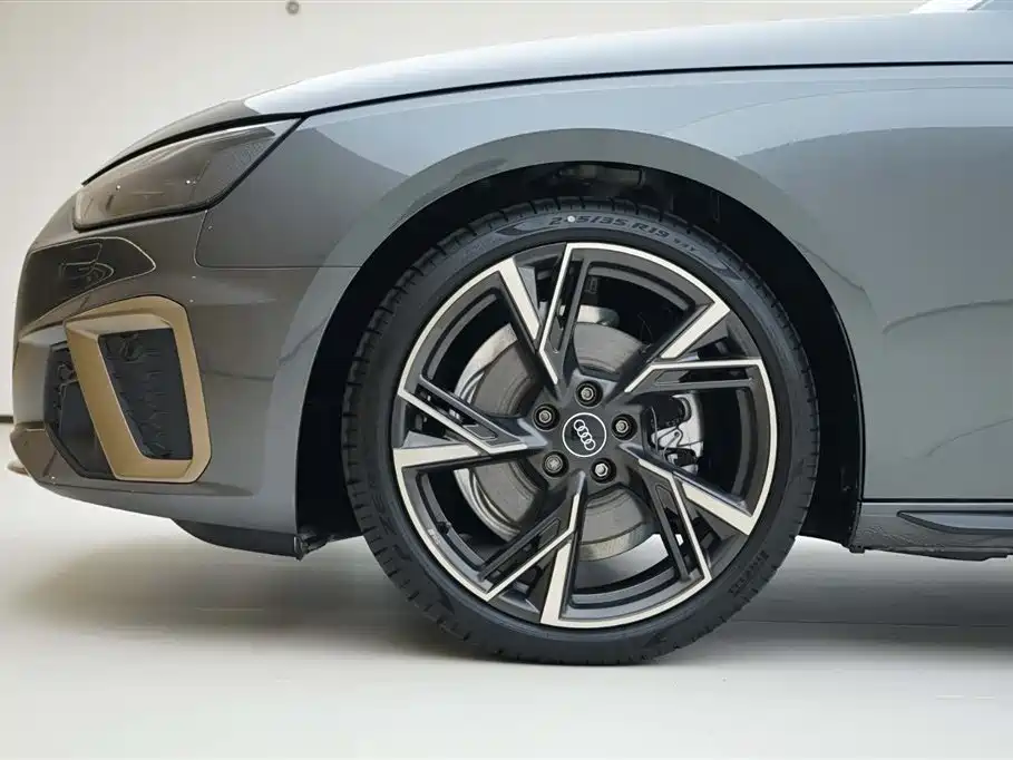 Audi A4L 2024 40 TFSI quattro RS Kit Speed Edition фото 15
