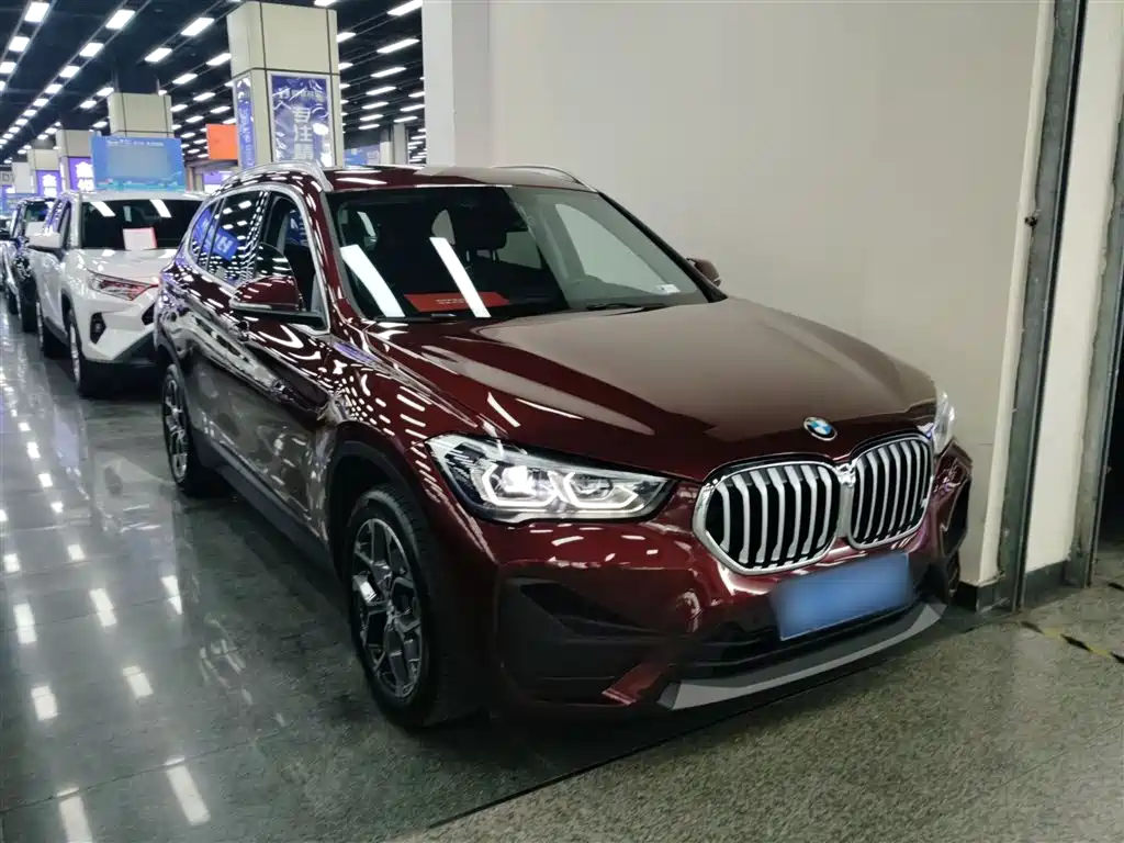 BMW X1 2022 sDrive25Li Leading фото 4