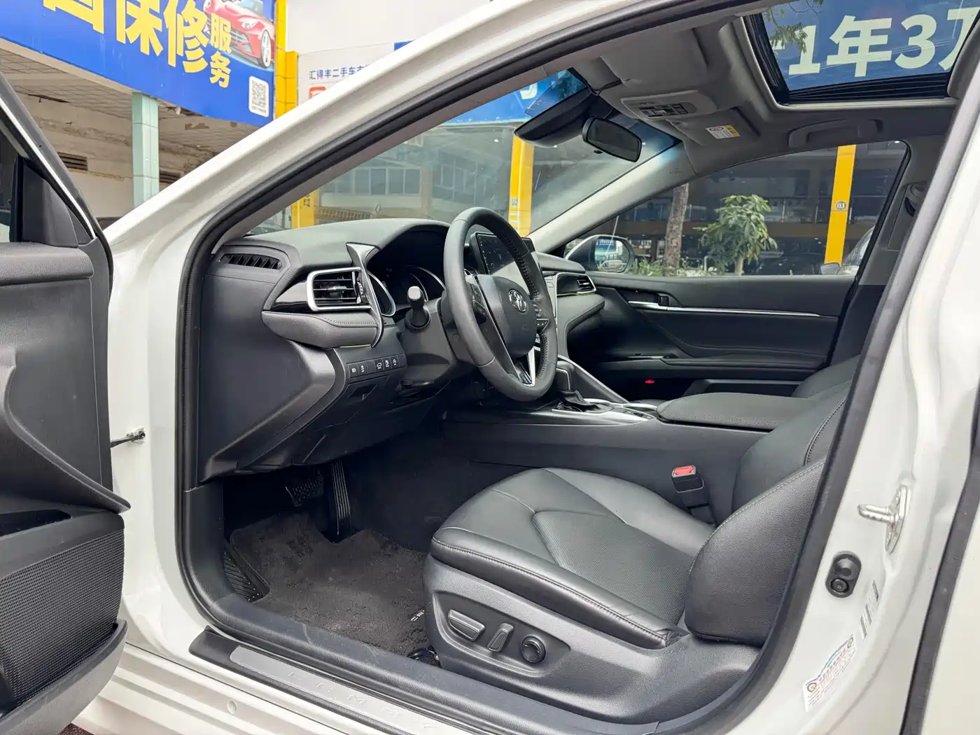 Toyota Camry 2021 2.0G Luxury Edition фото 6