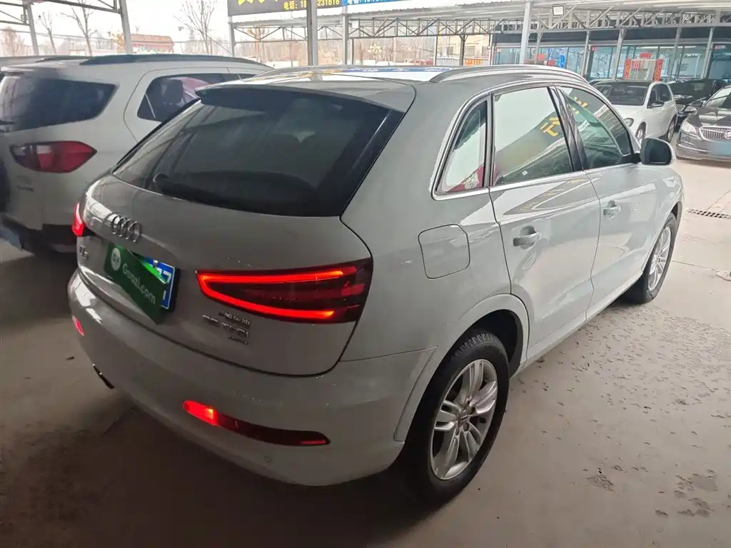 Audi Q3 2015 35 TFSI quattro Technology фото 7