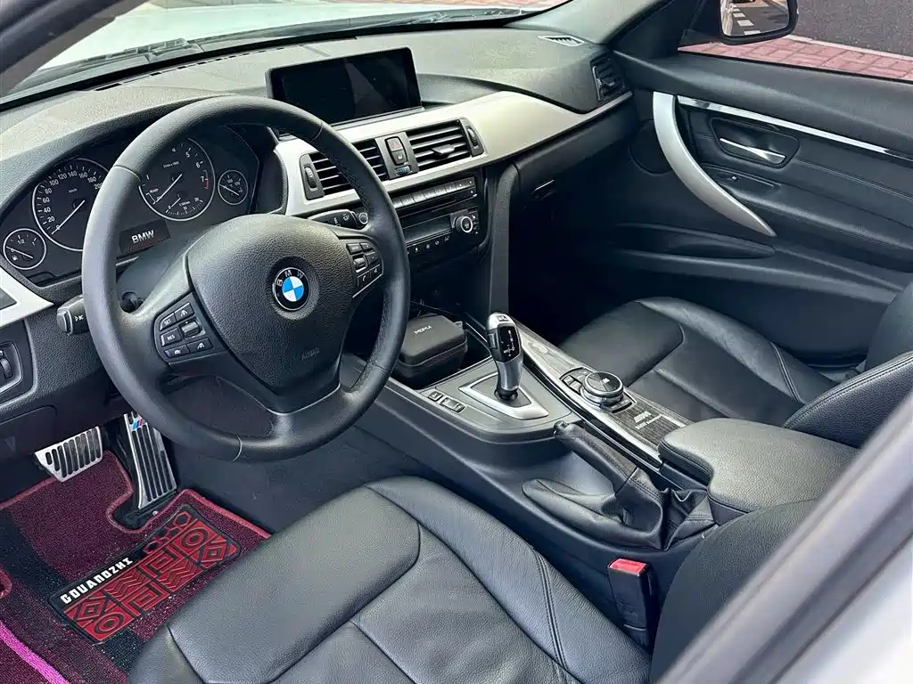 BMW 3 Series 2014 320i Sport Design Package фото 6