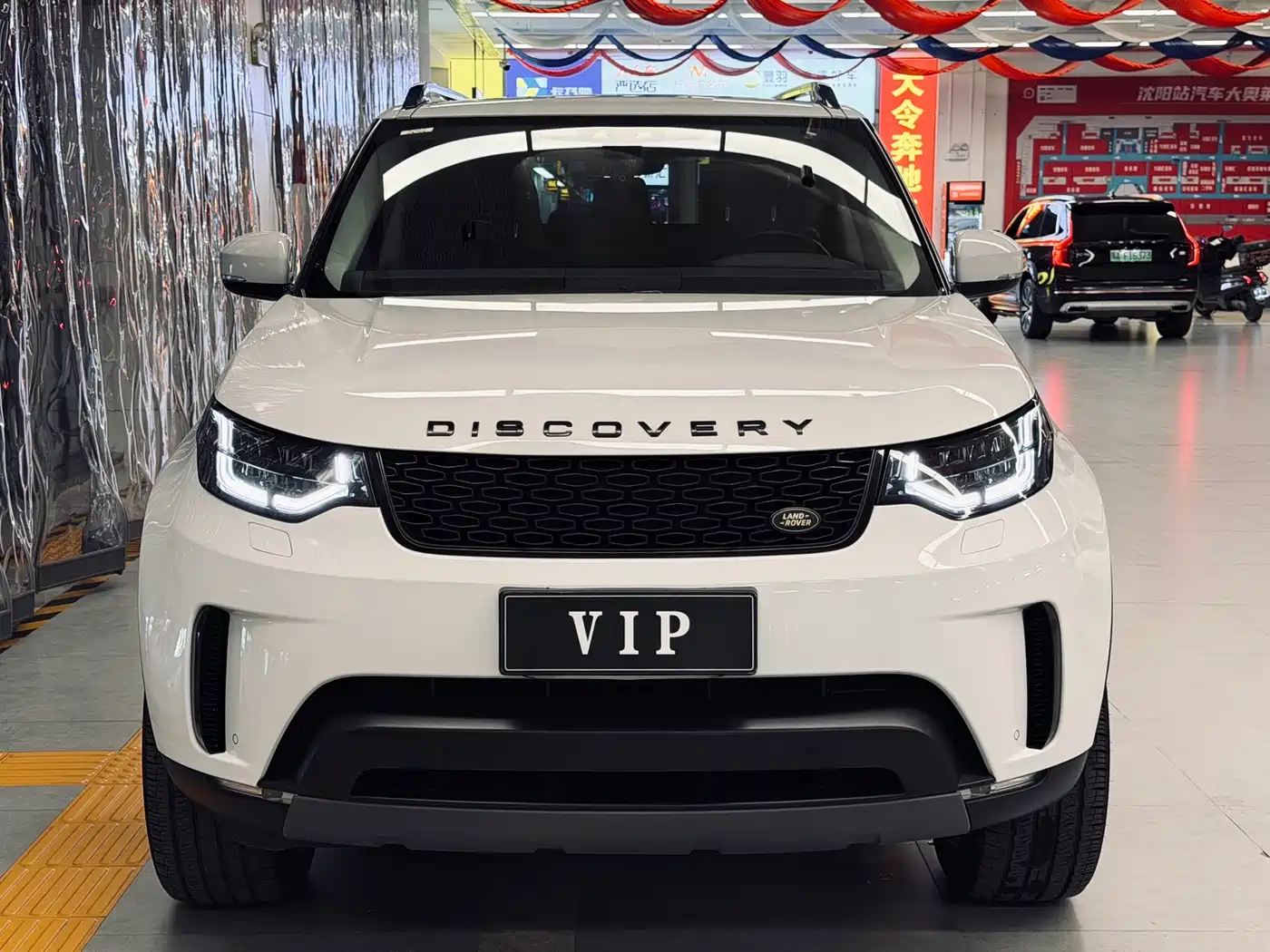 Land Rover Discovery 2018 3.0 SC V6 SE фото 2