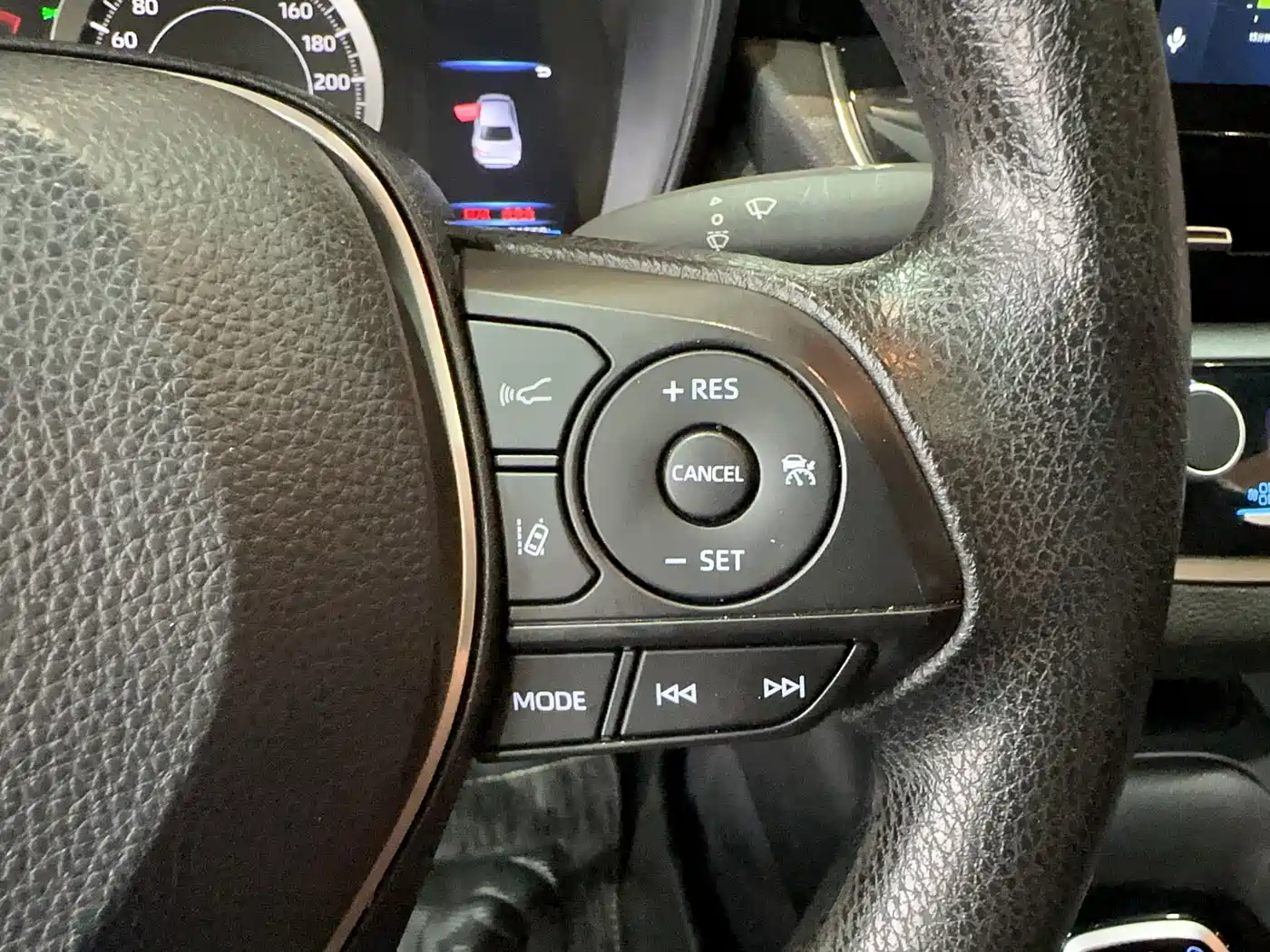 Toyota Levin 2022 185T CVT Luxury Edition фото 20