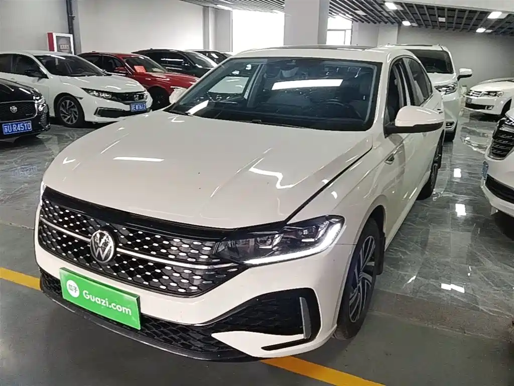 Volkswagen Lavida 2024 Model 1.5L Automatic Starlight 5 Million Edition фото 2