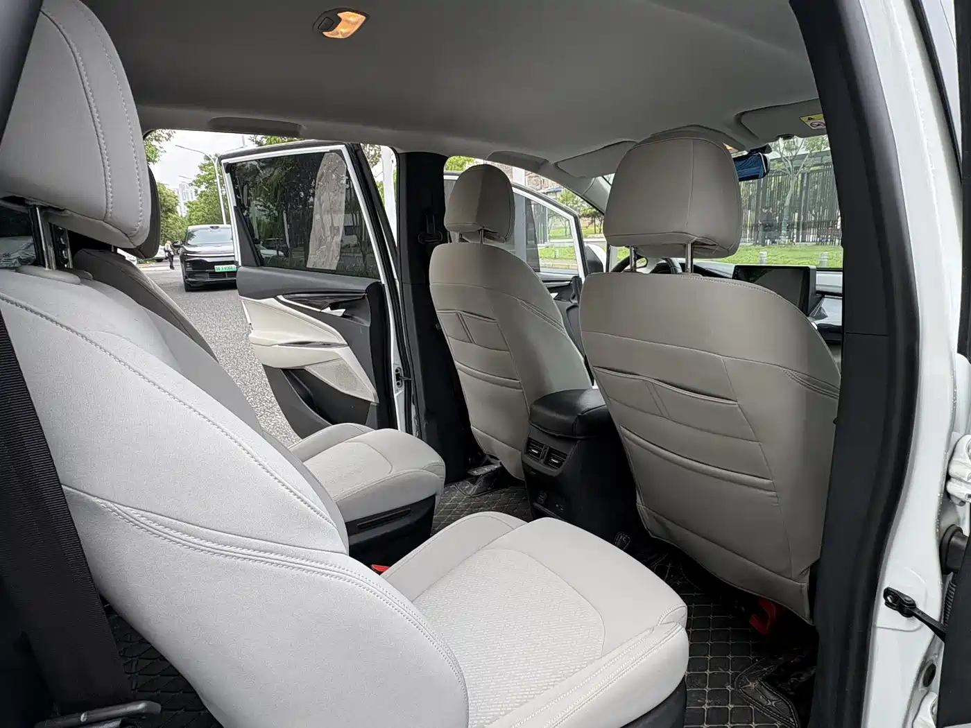 SAIC Maxus Maxus G50 2025 2025 1.5T Ride-hailing Custom