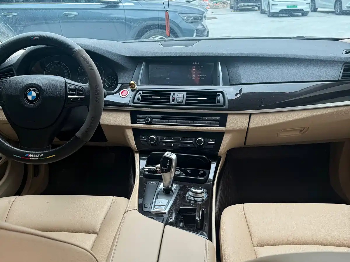 Фото 12 - BMW 5 Series