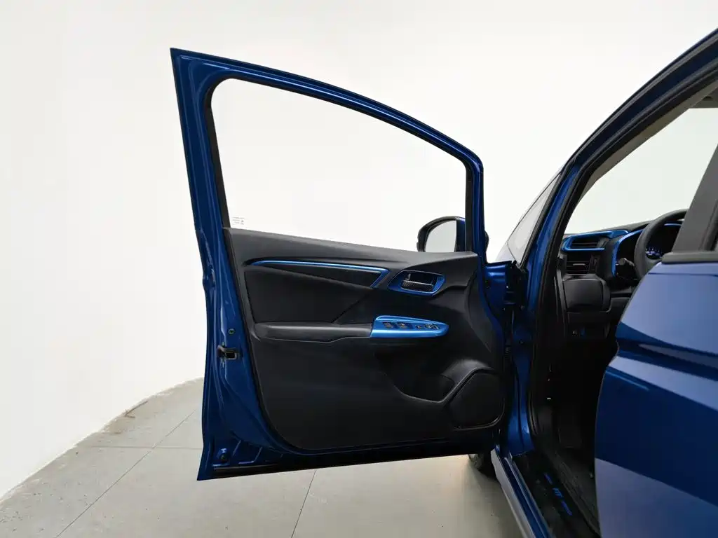Photo 8 - Honda Fit