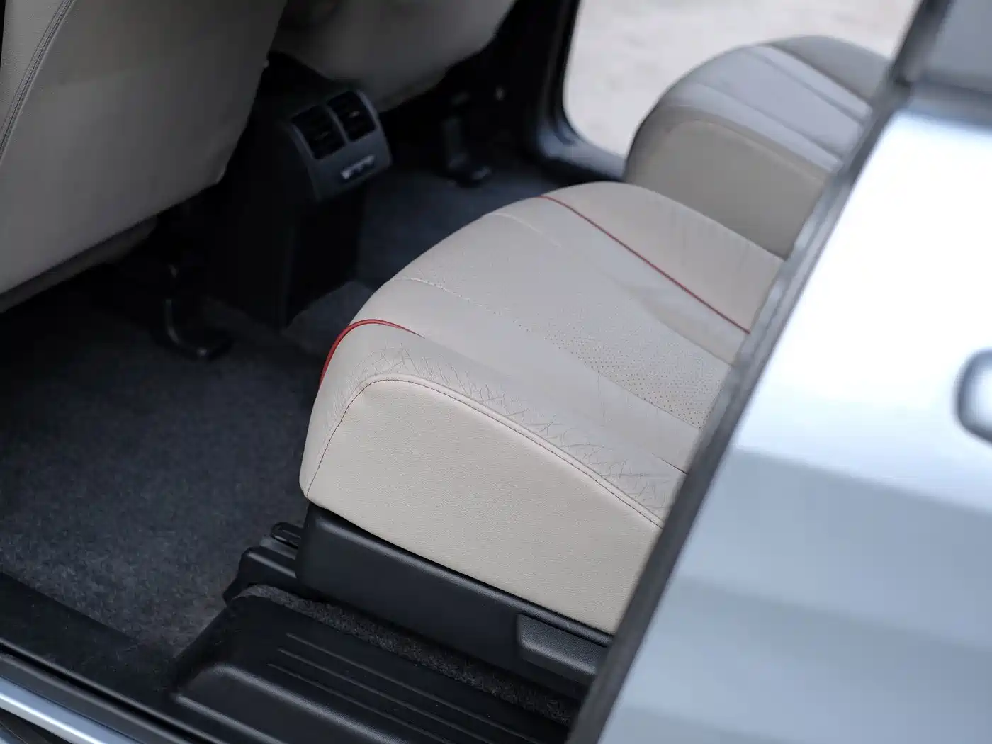 Mazda Mazda5 2012 2011 2.0L Automatic Comfort