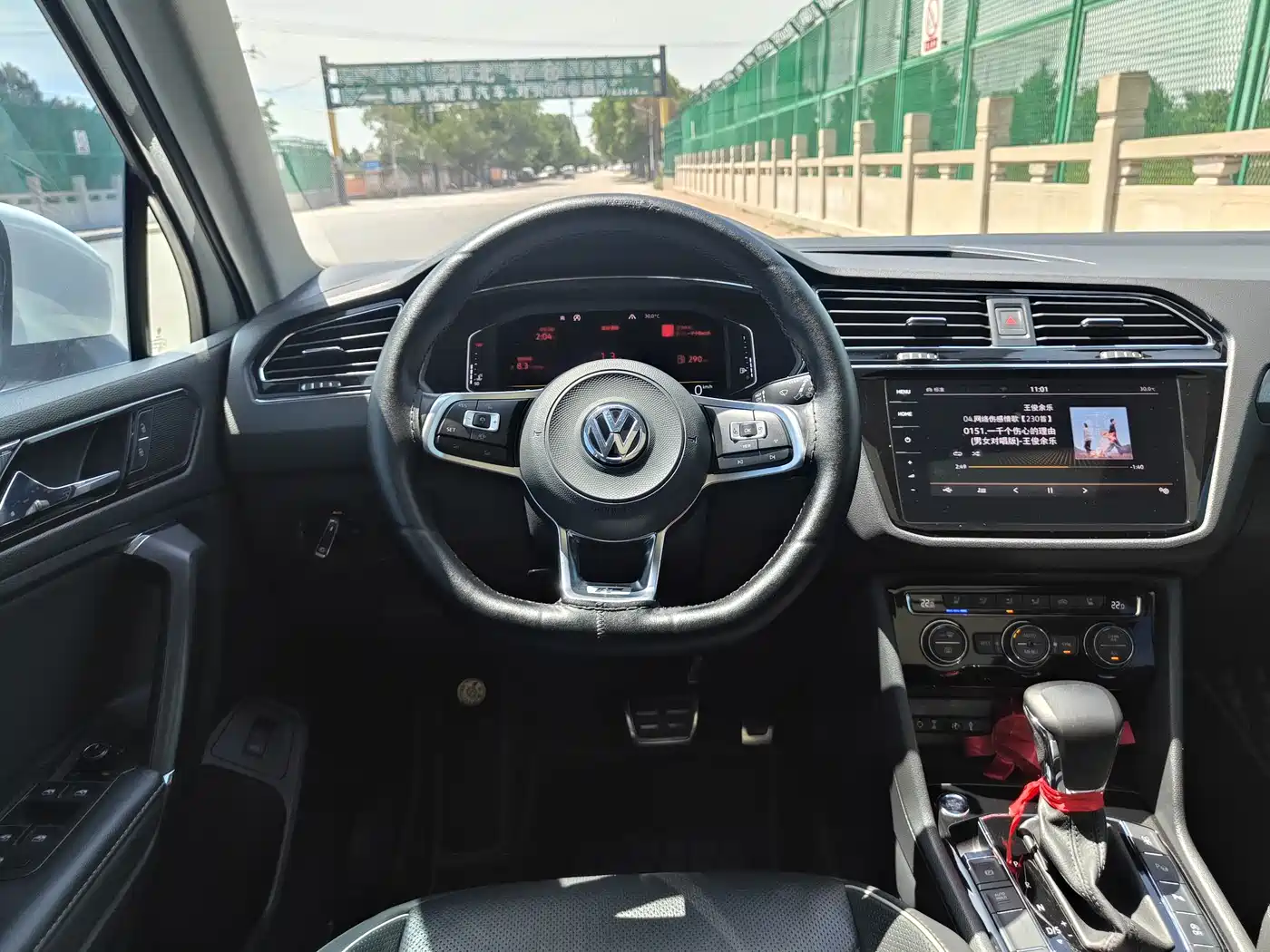 Volkswagen Tiguan L 2019 380TSI Auto 4WD R-Line Flagship Edition China VI фото 14
