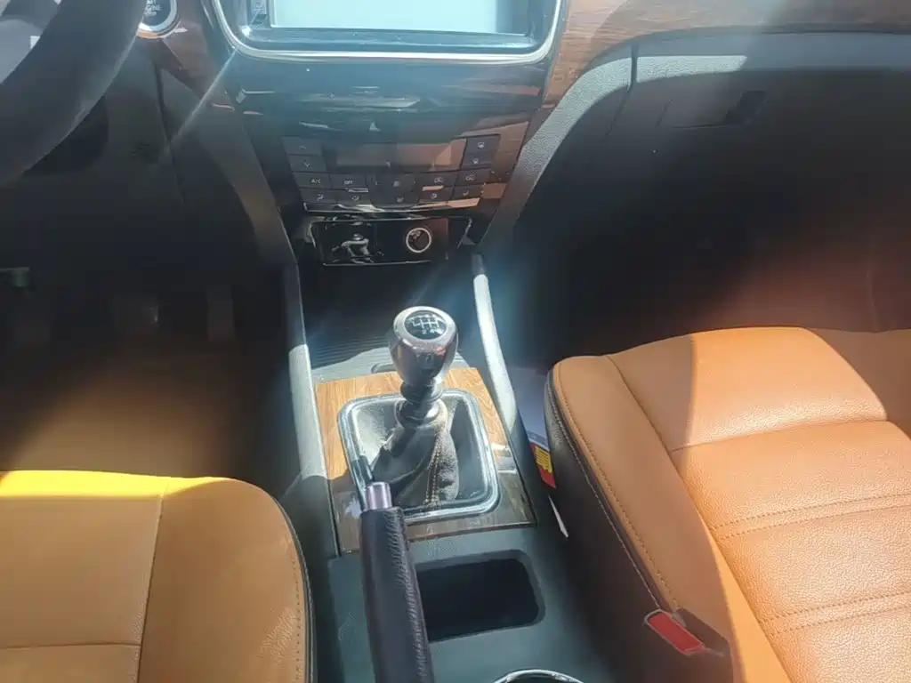 BAIC Weiwang S50 2018 2016 1.5T Manual Huandong Prestige