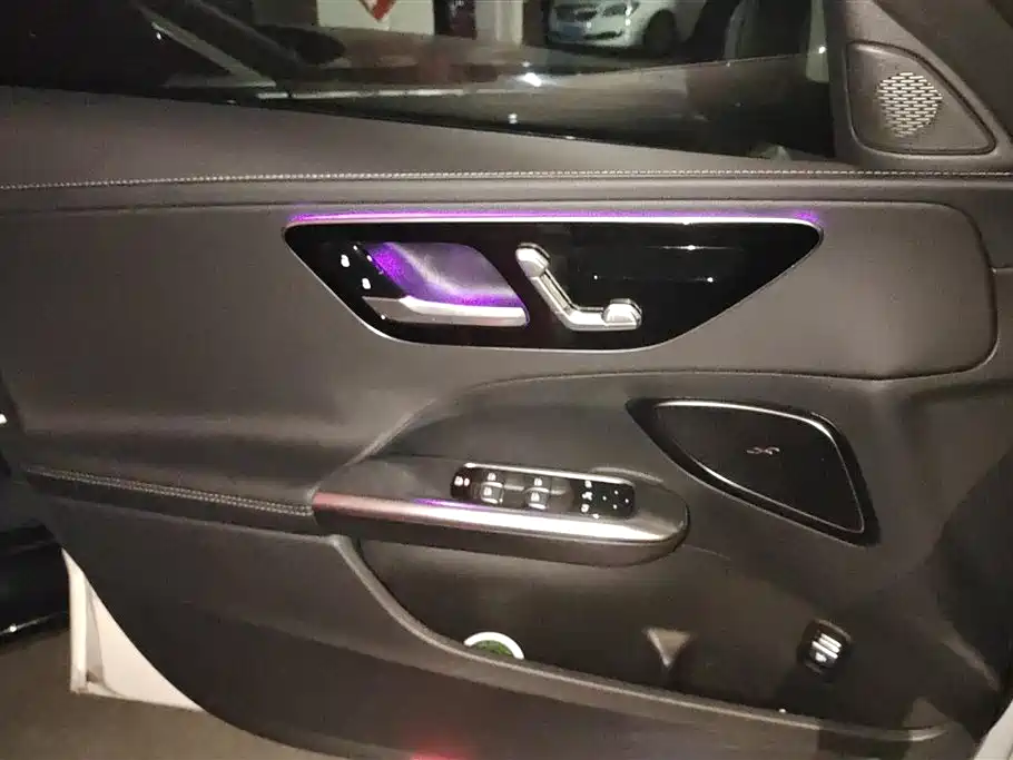 Mercedes-Benz C-Class 2023 C 200 L Sport фото 7