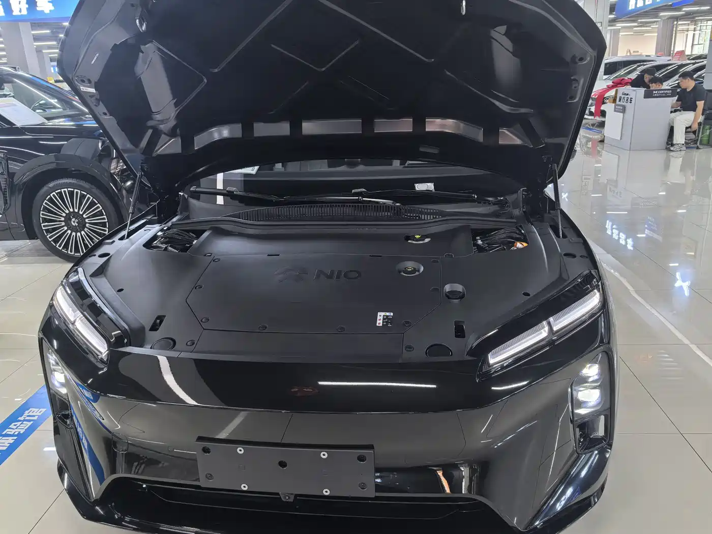 NIO ET5T фото 20