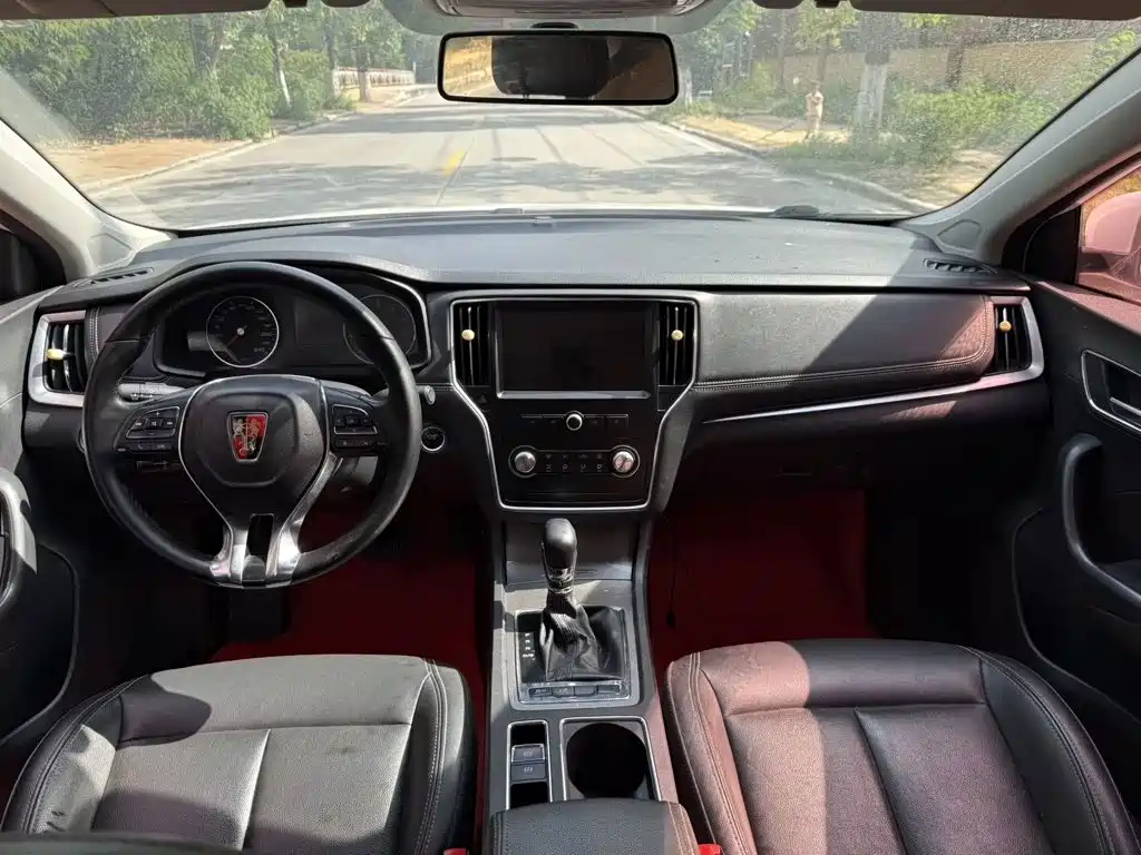 Фото 5 - Roewe i6