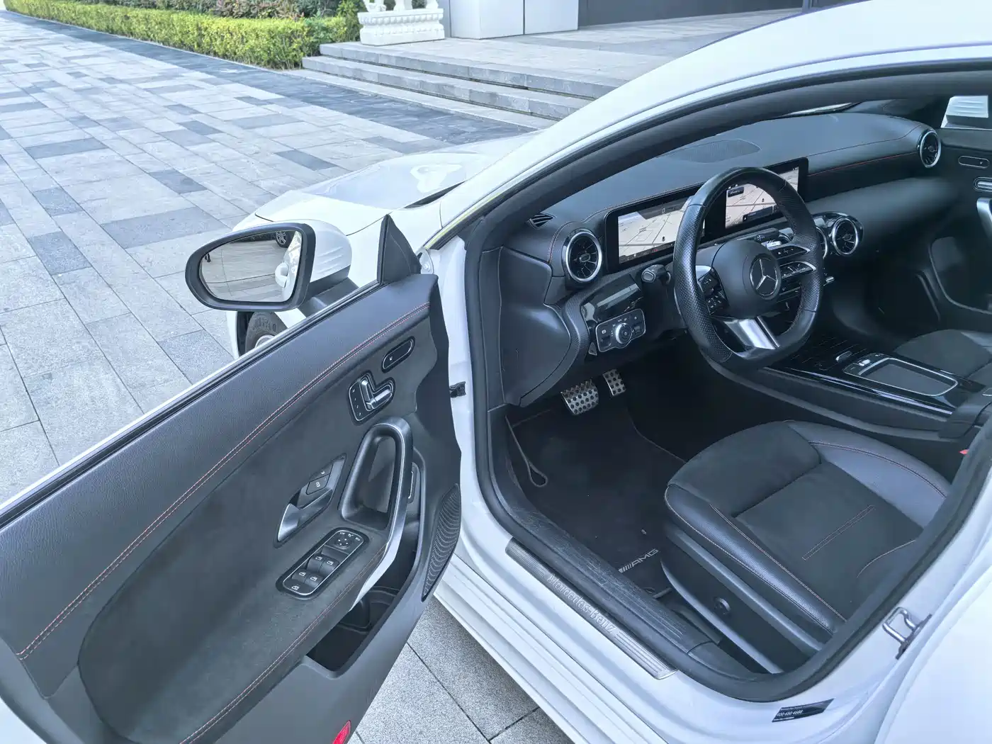 Mercedes-Benz CLA (Import) 2024 CLA 200 фото 8