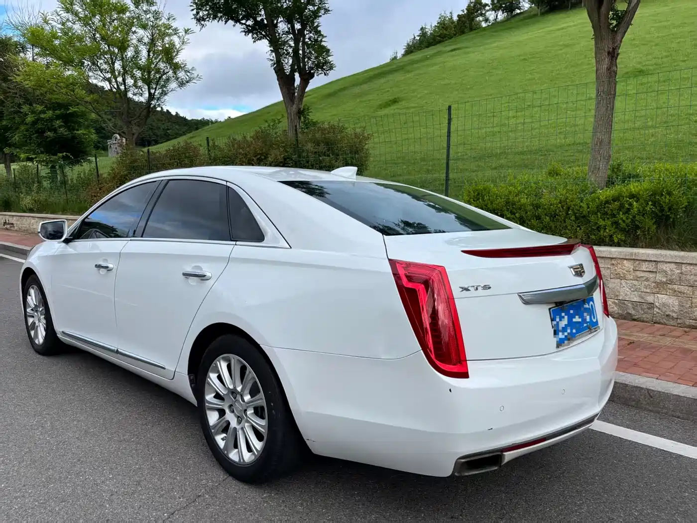 Cadillac XTS 2017 28T Technology фото 4