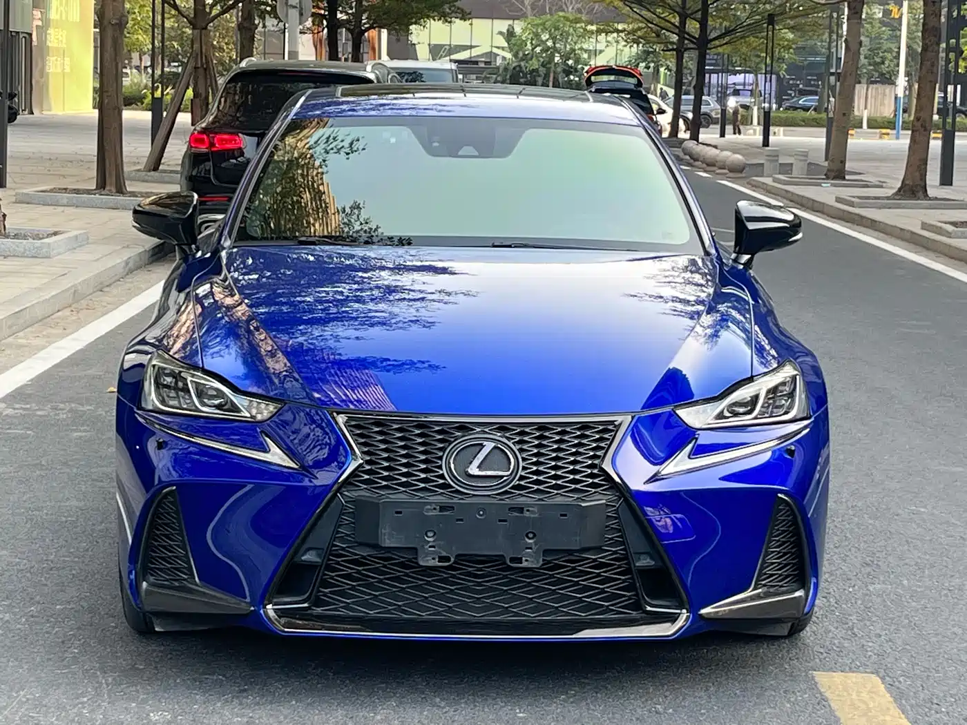 Lexus IS 2017 300 F SPORT фото 2