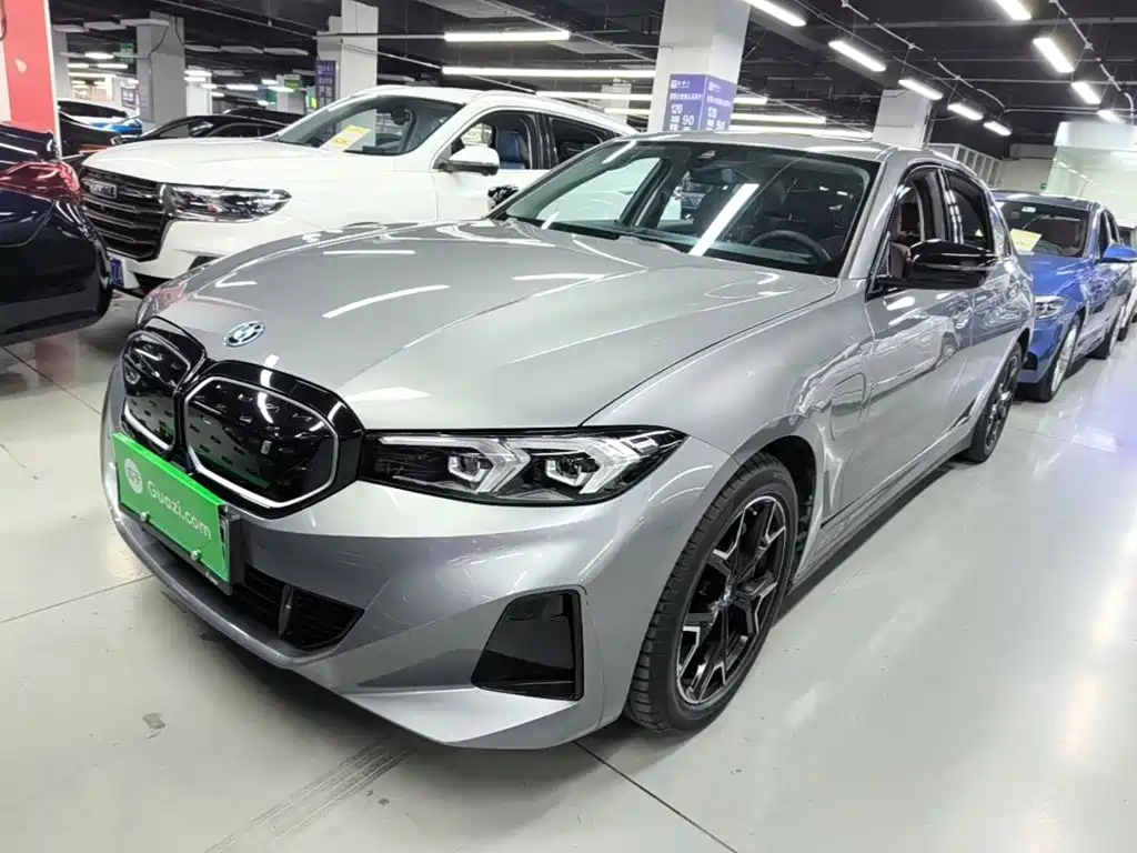 BMW i3 2024 eDrive 40 L Shadow Night Package