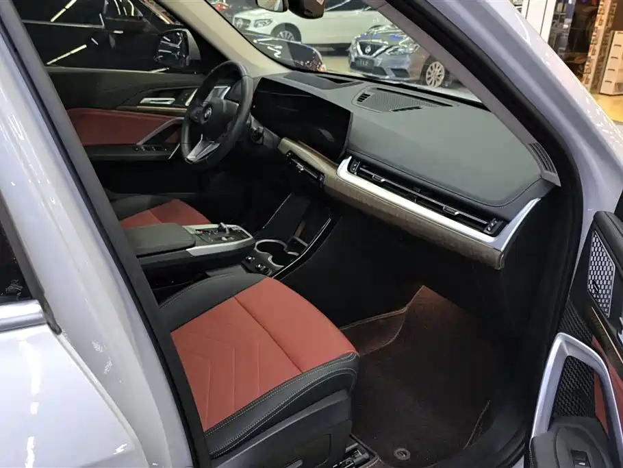 BMW X1 2023 xDrive25Li X Design Package фото 8