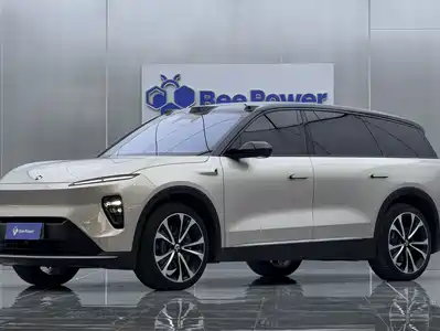 NIO ES8