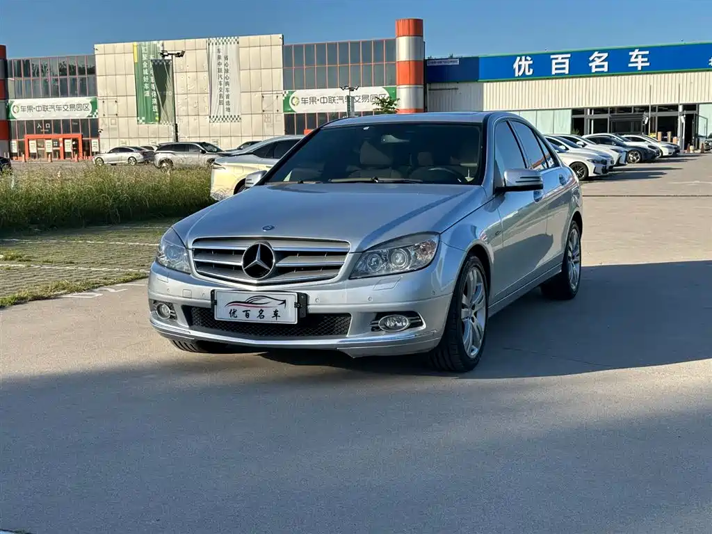 Mercedes-Benz C-Class 2010 C 200 CGI Fashion