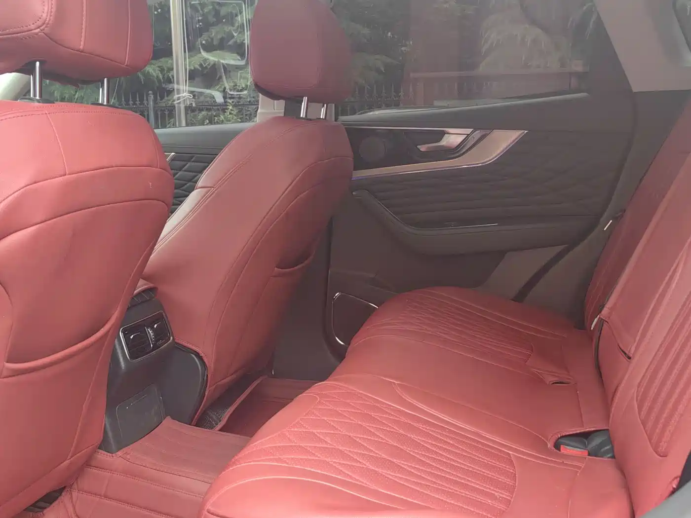 Hongqi HS5 2022 2.0T Smart Connect Flagship AWD Edition фото 5