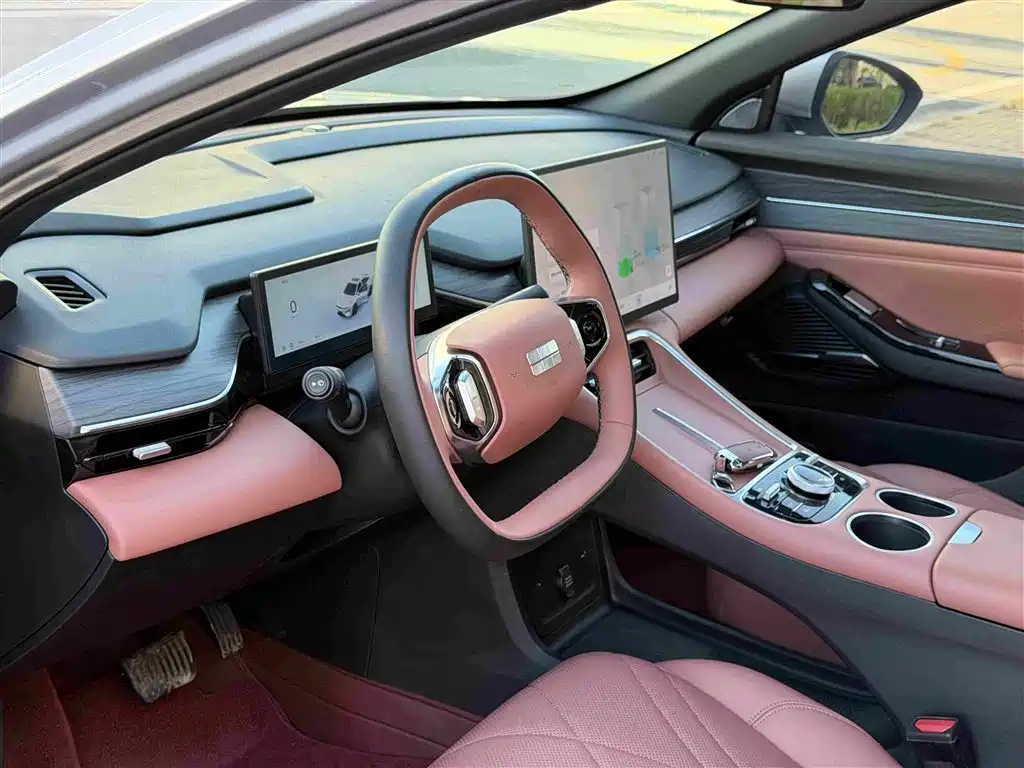 Geely Galaxy Galaxy L6 2025 2025 EM-i 140km Starship Edition