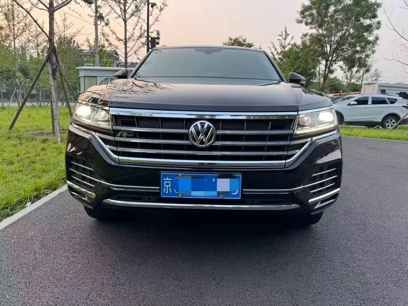 Photo 2 - Volkswagen Touareg