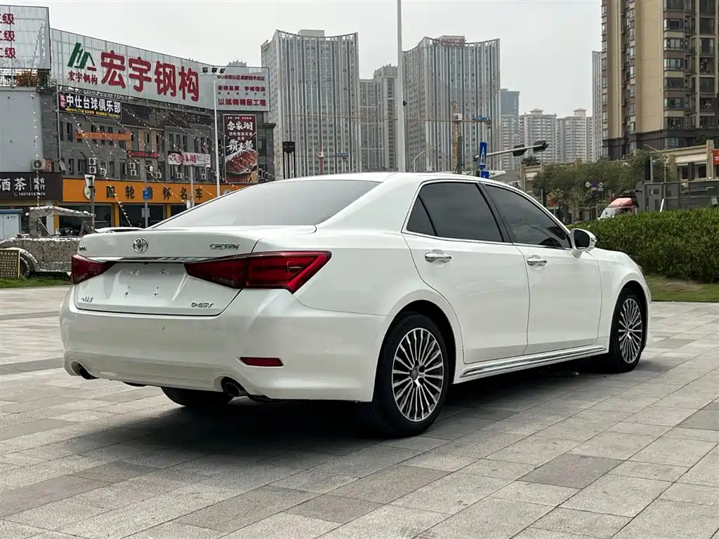 Toyota Crown 2018 2.0T Sport Edition фото 6