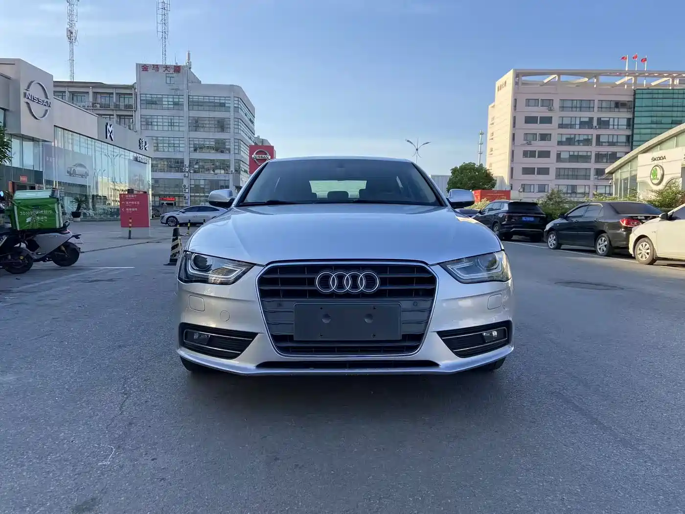 Audi A4L 2013 35 TFSI Automatic Comfort фото 2