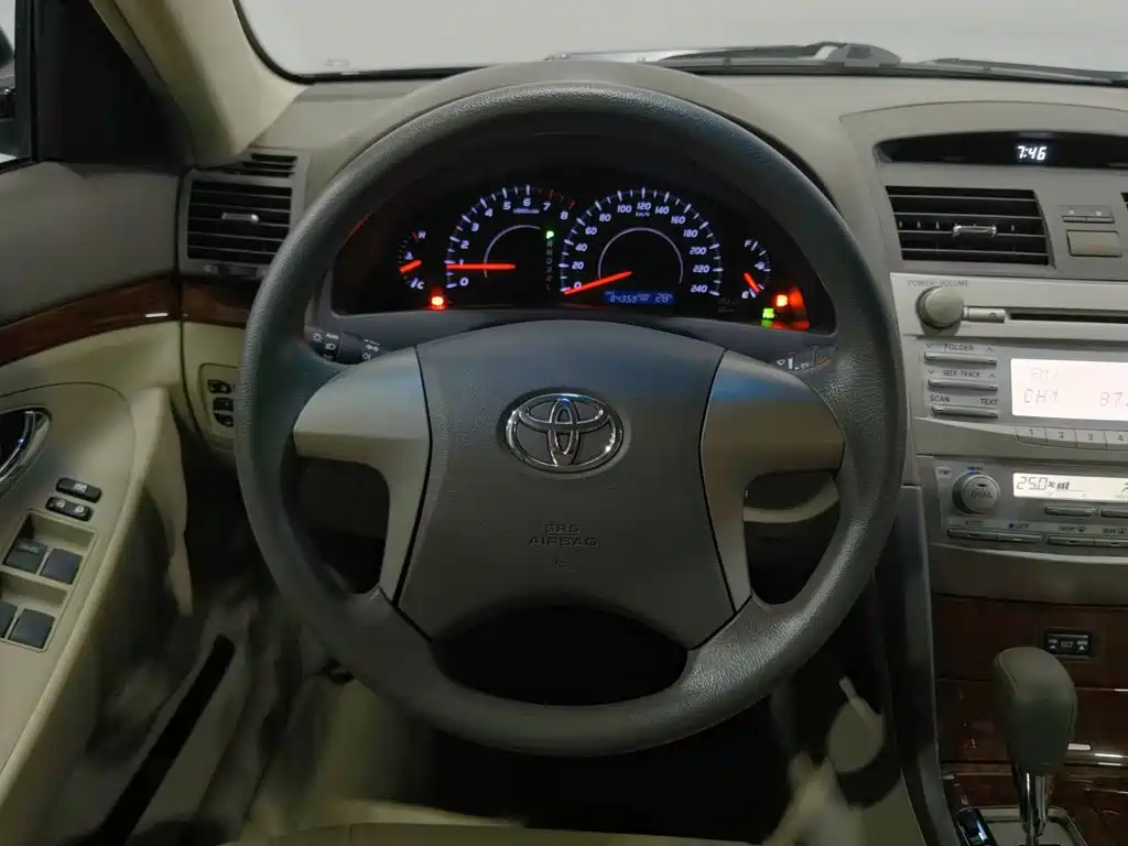 Toyota Camry 2014 2013 200E Classic Elite Edition