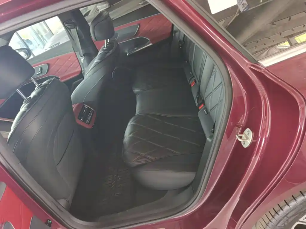 Chery Fengyun Fengyun A9L 2025 2025 Model 4WD High-performance Summit Edition