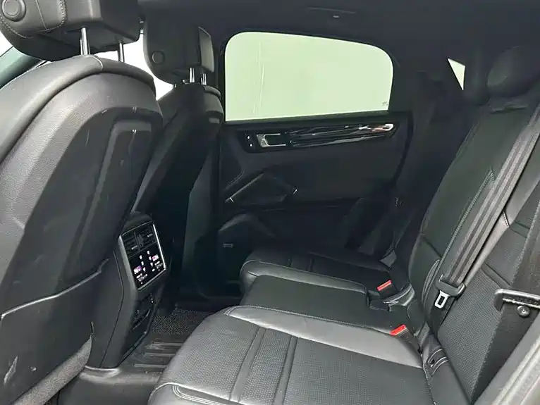 Porsche Cayenne 2019 Cayenne Coupé 3.0T фото 9