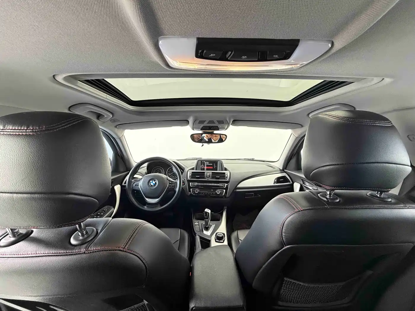 BMW 1 Series (Import) 2015 120i Leading фото 15